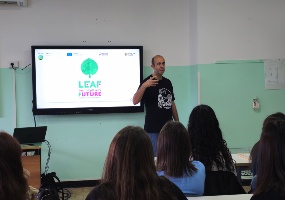 Settimana della Scienza 2024 - I ricercatori Sotacarbo presso l'Istituto Gramsci-Amaldi di Carbonia Settimana della Scienza 2024 - I ricercatori Sotacarbo presso l'Istituto Gramsci-Amaldi di Carbonia