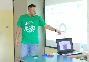 Settimana della Scienza 2024 - I ricercatori Sotacarbo presso l'Istituto Gramsci-Amaldi di Carbonia Settimana della Scienza 2024 - I ricercatori Sotacarbo presso l'Istituto Gramsci-Amaldi di Carbonia