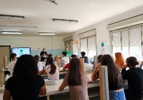 Settimana della Scienza 2024 - I ricercatori Sotacarbo presso l'Istituto Gramsci-Amaldi di Carbonia Settimana della Scienza 2024 - I ricercatori Sotacarbo presso l'Istituto Gramsci-Amaldi di Carbonia