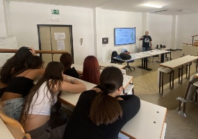 Settimana della Scienza 2024 - I ricercatori Sotacarbo presso l'Istituto Angioy di Carbonia Settimana della Scienza 2024 - I ricercatori Sotacarbo presso l'Istituto Angioy di Carbonia