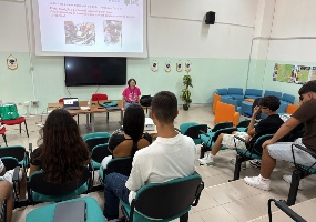 Settimana della Scienza 2025 - I ricercatori Sotacarbo presso l'Istituto Gramsci-Amaldi di Carbonia Settimana della Scienza 2025 - I ricercatori Sotacarbo presso l'Istituto Gramsci-Amaldi di Carbonia
