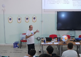 Settimana della Scienza 2026 - I ricercatori Sotacarbo presso l'Istituto Gramsci Amaldi di Carbonia Settimana della Scienza 2026 - I ricercatori Sotacarbo presso l'Istituto Gramsci Amaldi di Carbonia