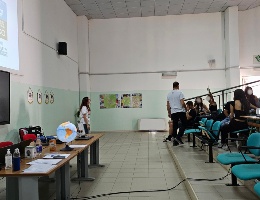 Settimana della Scienza 2026 - Ricercatori presso Liceo Gramsci AmaldiSettimana della Scienza 2026 - I ricercatori Sotacarbo presso l'Istituto Gramsci Amaldi di Carbonia Settimana della Scienza 2026 - Ricercatori presso Liceo Gramsci AmaldiSettimana della Scienza 2026 - I ricercatori Sotacarbo presso l'Istituto Gramsci Amaldi di Carbonia