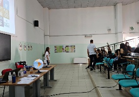 Settimana della Scienza 2026 - Ricercatori presso Liceo Gramsci AmaldiSettimana della Scienza 2026 - I ricercatori Sotacarbo presso l'Istituto Gramsci Amaldi di Carbonia Settimana della Scienza 2026 - Ricercatori presso Liceo Gramsci AmaldiSettimana della Scienza 2026 - I ricercatori Sotacarbo presso l'Istituto Gramsci Amaldi di Carbonia
