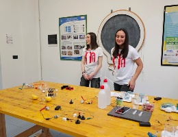 Le varie forme di energia Le varie forme di energia