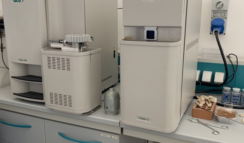 Strumenti per analisi elementare (CHN/S)