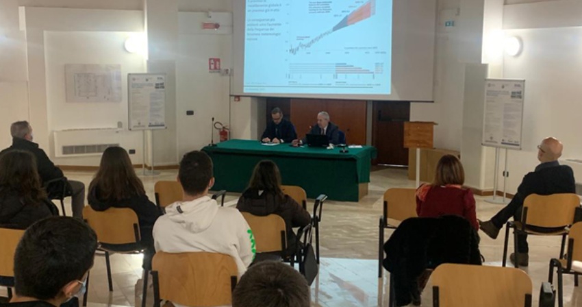 WhatsApp Image 2021-12-17 at 18.10.30 WhatsApp Image 2021-12-17 at 18.10.30