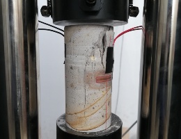 Single-axis compression test Single-axis compression test