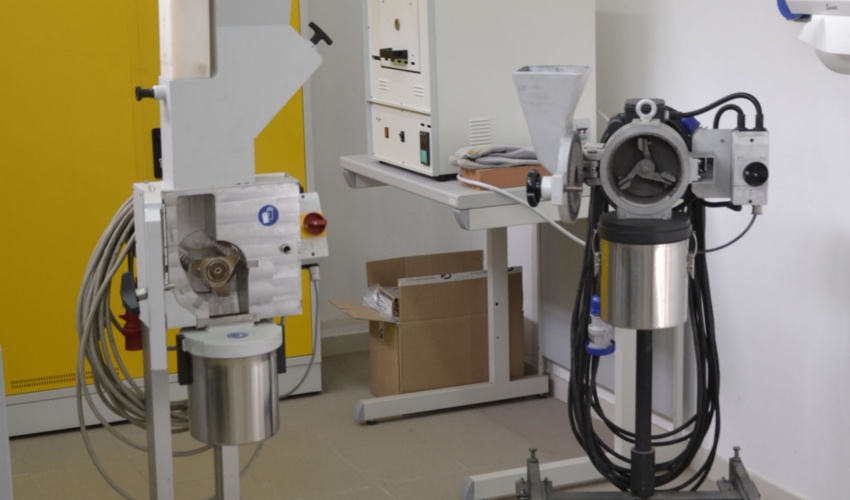 Mulino a taglienti e mulino a croce