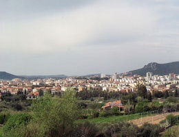 1280px-Panorama_Carbonia_2 1280px-Panorama_Carbonia_2