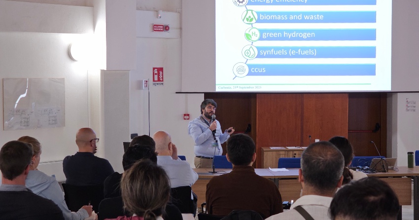 Dott. Andrea Ruggiu, ricercatore senior Sotacarbo. Dott. Andrea Ruggiu, ricercatore senior Sotacarbo.