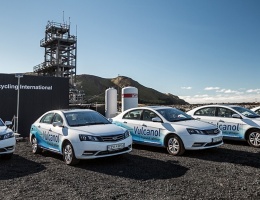 La flotta di auto alimentate a metanolo (Vulcanol®) La flotta di auto alimentate a metanolo (Vulcanol®)