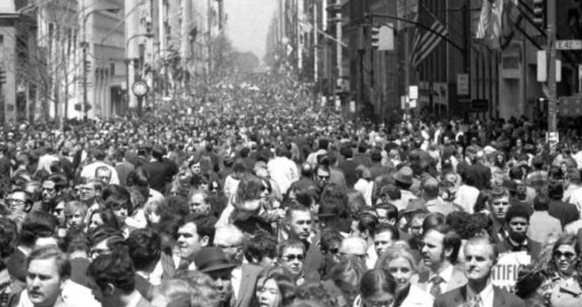 nyc-earthday1970-5th-ave-777x437 nyc-earthday1970-5th-ave-777x437