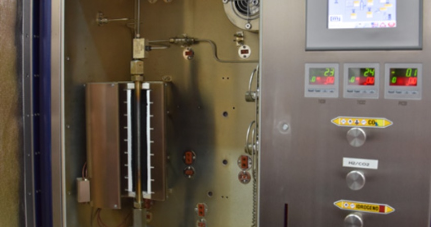 (2022) CO2 hydrogenation to methanol with an innovative Cu/Zn/Al/Zr catalyst: Experimental tests and process modeling (2022) CO2 hydrogenation to methanol with an innovative Cu/Zn/Al/Zr catalyst: Experimental tests and process modeling